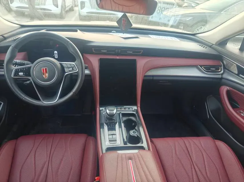 2024 HongQi H5 2.0T 224HP L4 8AT,autocango,china used car exporter,china ev exporter,chinese used car exporter,chinese used ev exporter