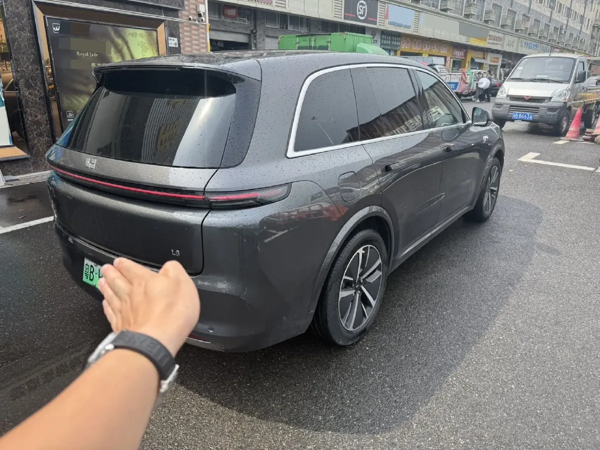 2024 Volvo S60 2.0T 197HP L4 7DCT,autocango,china used car exporter,china ev exporter,chinese used car exporter,chinese used ev exporter