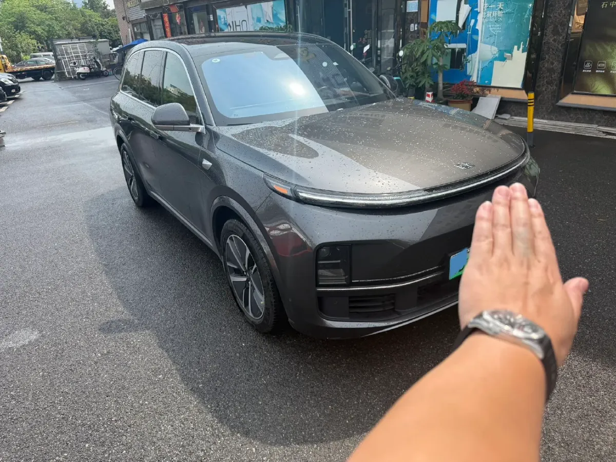 2024 Volvo S60 2.0T 197HP L4 7DCT,autocango,china used car exporter,china ev exporter,chinese used car exporter,chinese used ev exporter