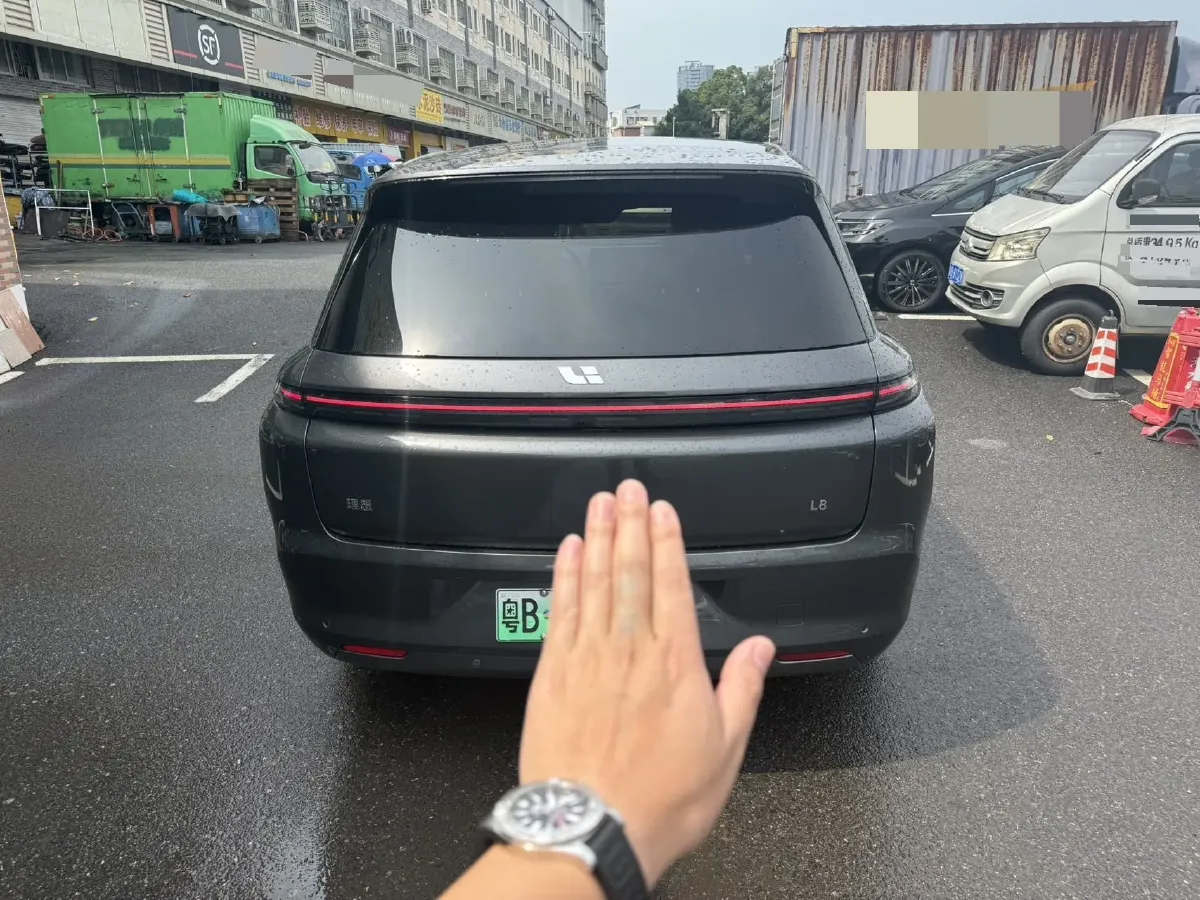 2024 Volvo S60 2.0T 197HP L4 7DCT,autocango,china used car exporter,china ev exporter,chinese used car exporter,chinese used ev exporter