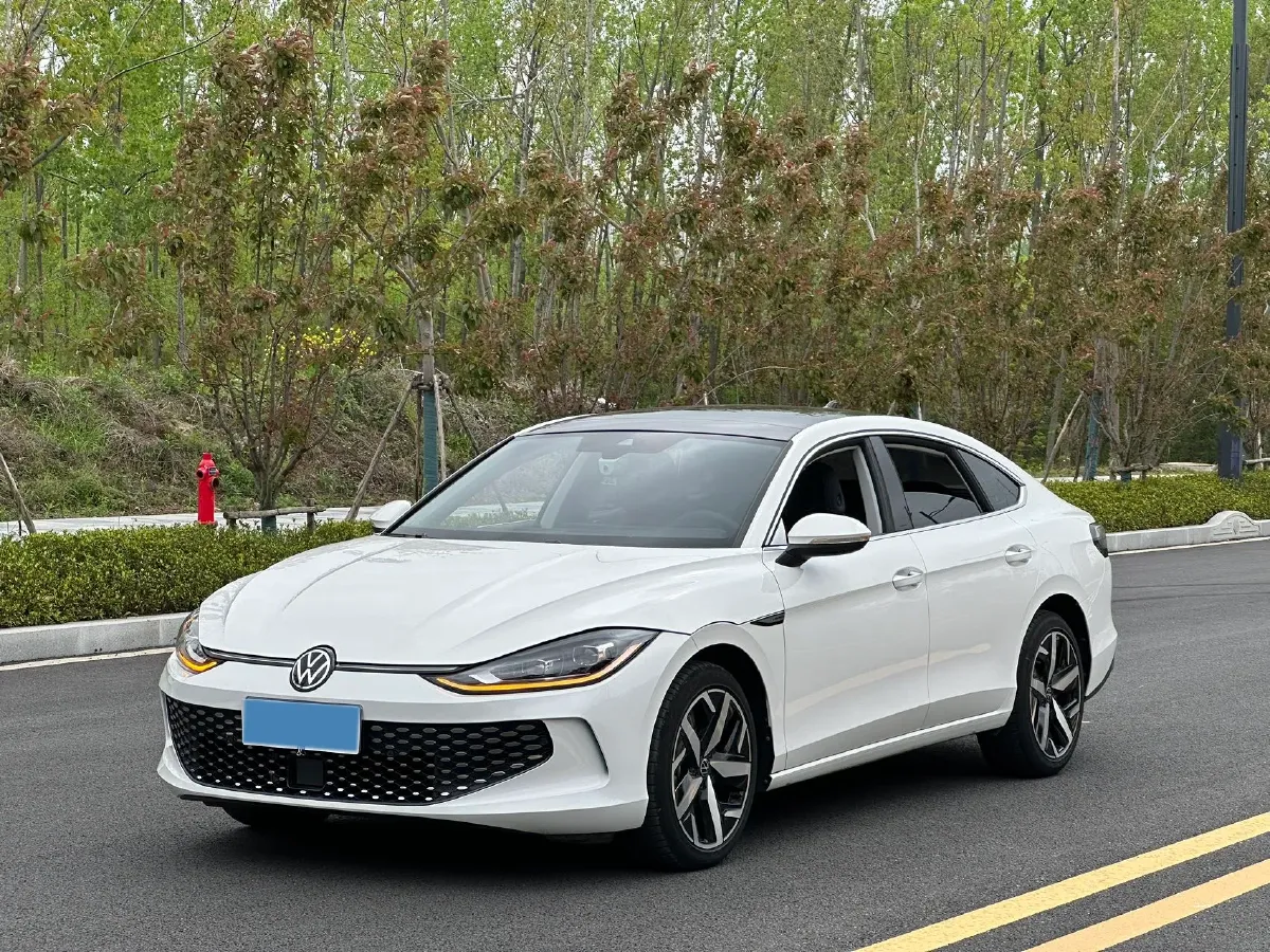 2023 Volkswagen Lamando 1.4T 150HP L4 7DCT,autocango,china used car exporter,china ev exporter,chinese used car exporter,chinese used ev exporter