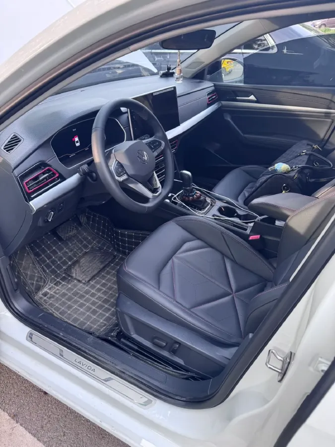 2024 Volkswagen Lavida 1.5T 160HP L4 7DCT,autocango,china used car exporter,china ev exporter,chinese used car exporter,chinese used ev exporter