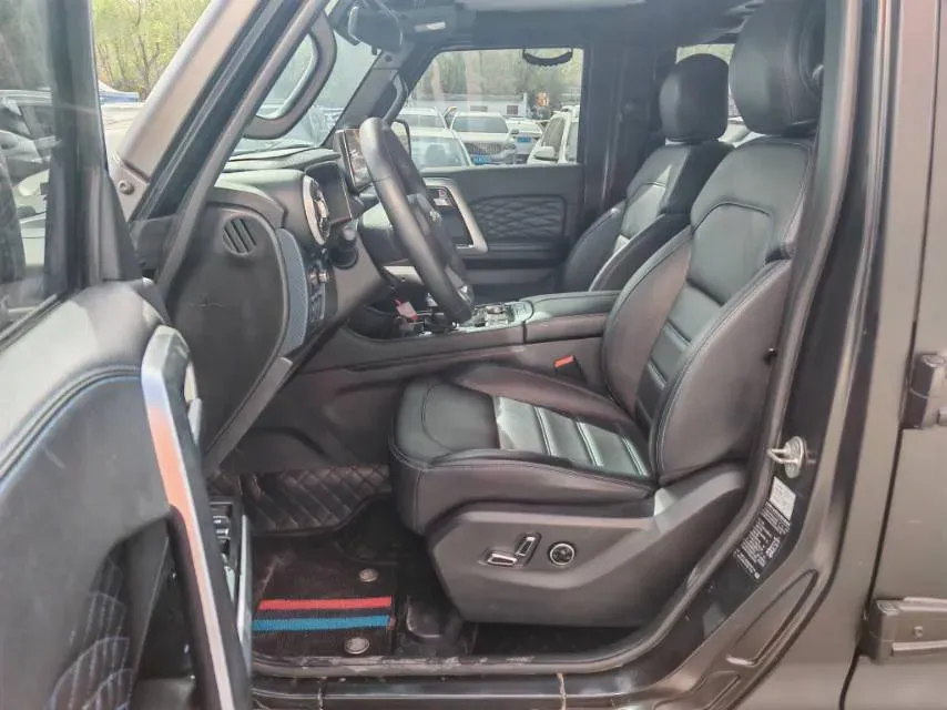 2021 Beijing BJ40 2.0T 163HP L4 8AT,autocango,china used car exporter,china ev exporter,chinese used car exporter,chinese used ev exporter