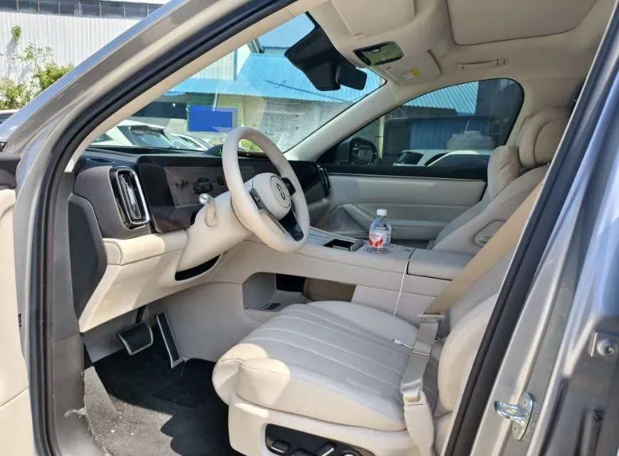 2025 Li L9 Range Extended 154HP REEV,autocango,china used car exporter,china ev exporter,chinese used car exporter,chinese used ev exporter