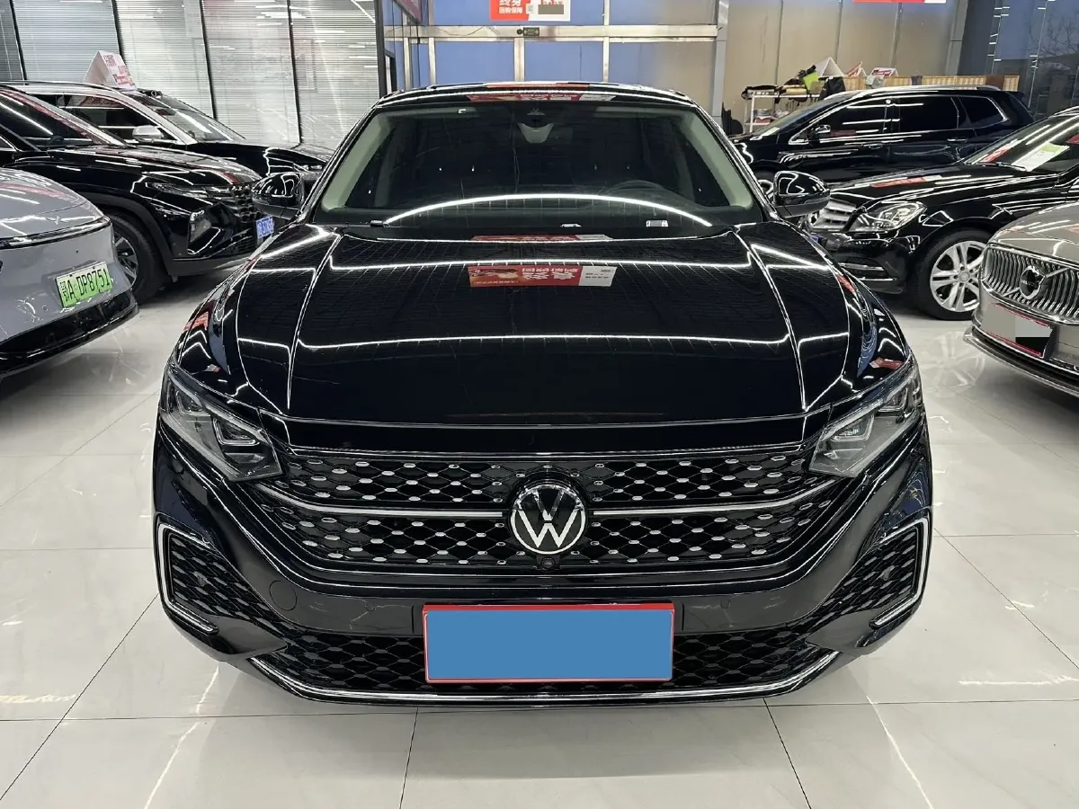 2023 Volkswagen Passat 2.0T 186HP L4 7DCT,autocango,china used car exporter,china ev exporter,chinese used car exporter,chinese used ev exporter