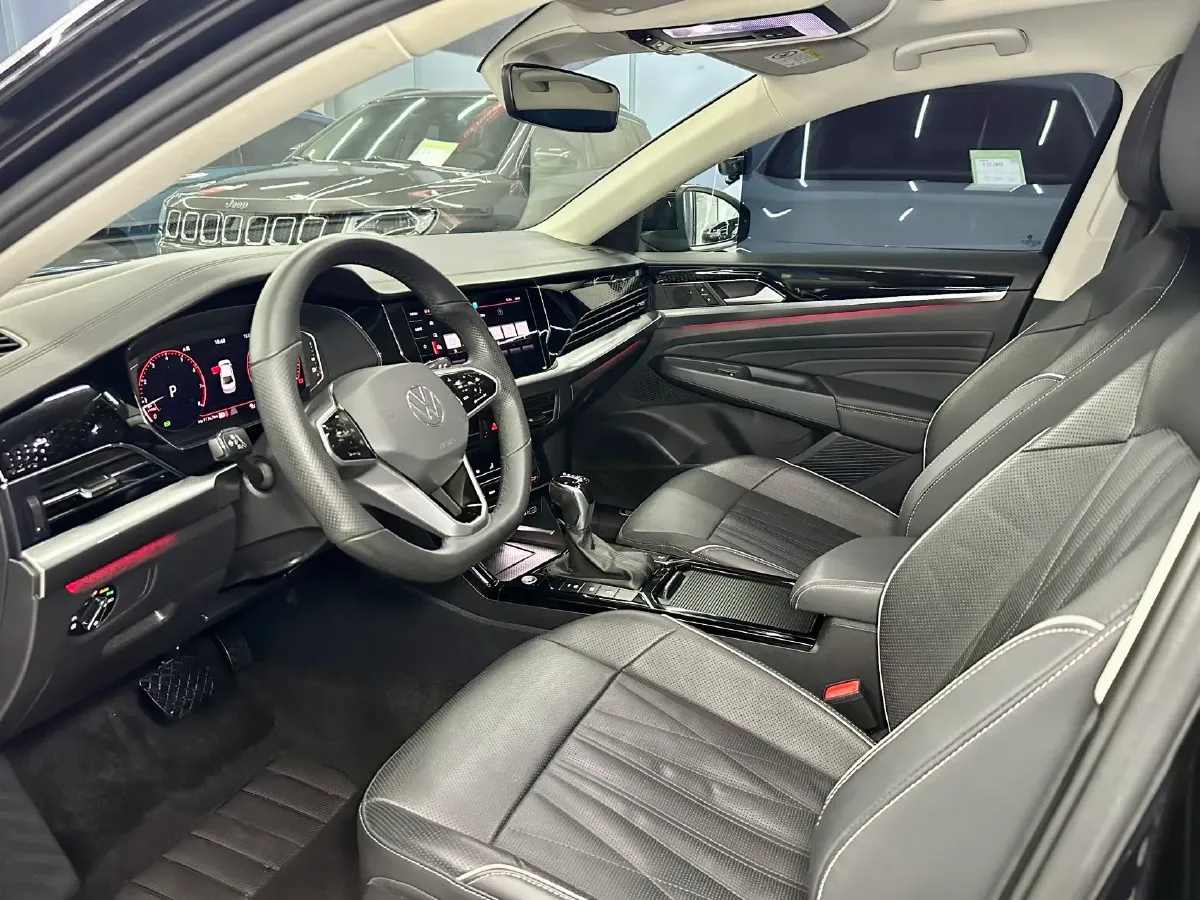 2023 Volkswagen Passat 2.0T 186HP L4 7DCT,autocango,china used car exporter,china ev exporter,chinese used car exporter,chinese used ev exporter