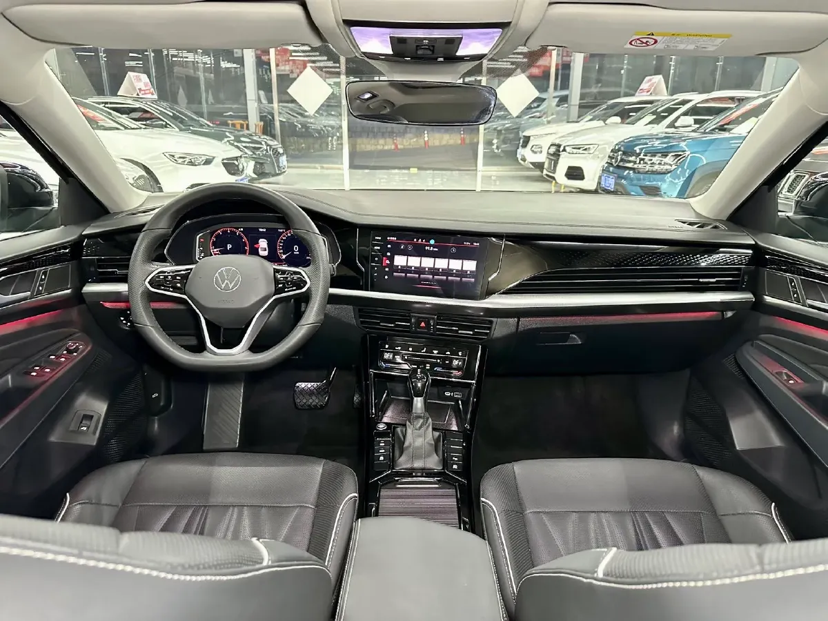 2023 Volkswagen Passat 2.0T 186HP L4 7DCT,autocango,china used car exporter,china ev exporter,chinese used car exporter,chinese used ev exporter