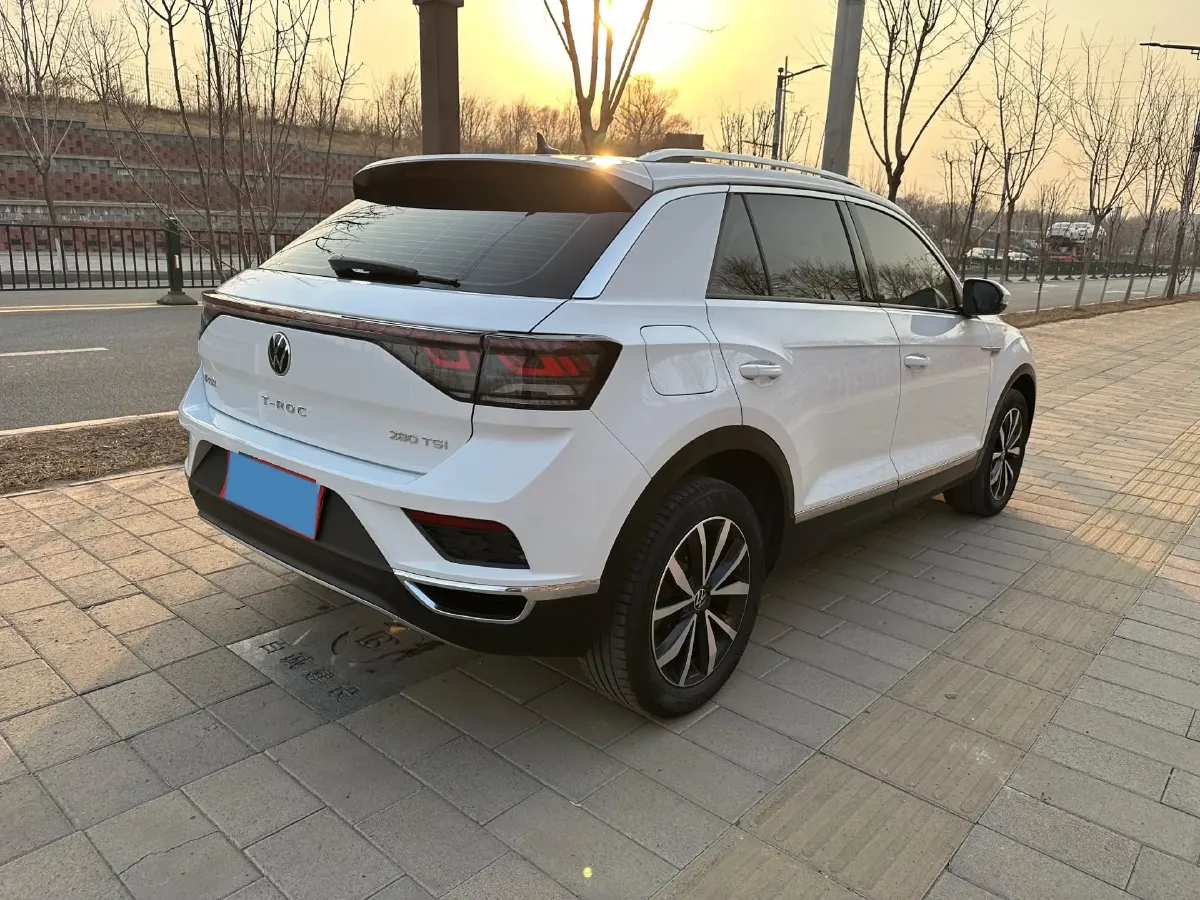 2023 Volkswagen T-Roc 1.4T 150HP L4 7DCT,autocango,china used car exporter,china ev exporter,chinese used car exporter,chinese used ev exporter