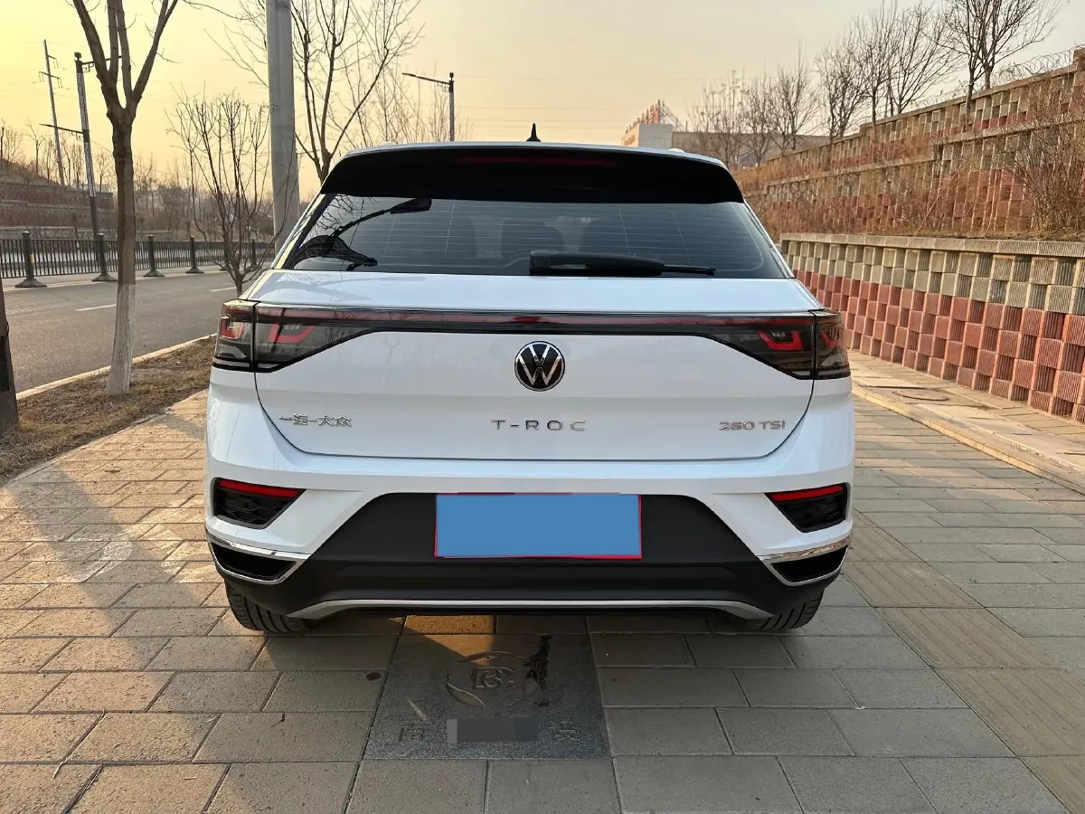 2023 Volkswagen T-Roc 1.4T 150HP L4 7DCT,autocango,china used car exporter,china ev exporter,chinese used car exporter,chinese used ev exporter