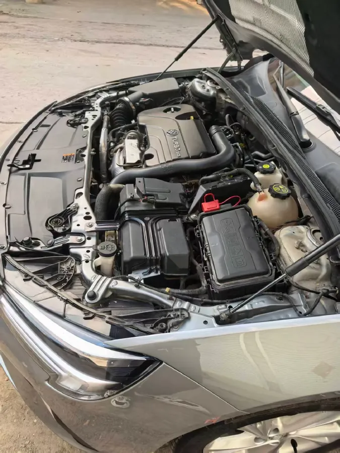 2022 Buick Regal 1.5T 169HP L4 9AT,autocango,china used car exporter,china ev exporter,chinese used car exporter,chinese used ev exporter