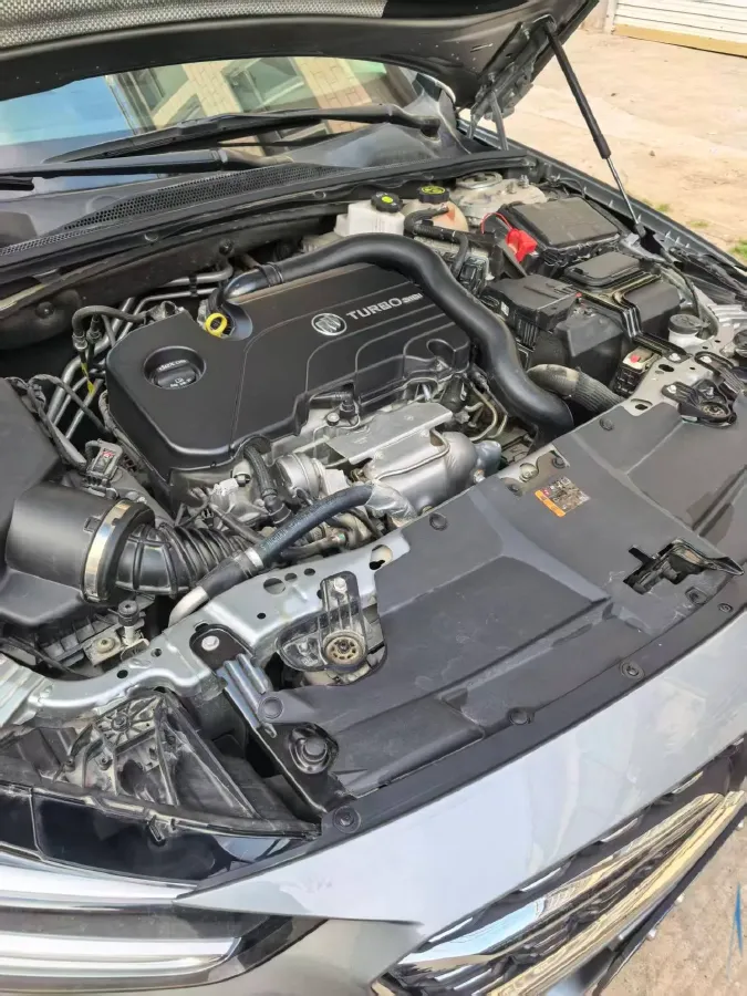 2022 Buick Regal 1.5T 169HP L4 9AT,autocango,china used car exporter,china ev exporter,chinese used car exporter,chinese used ev exporter