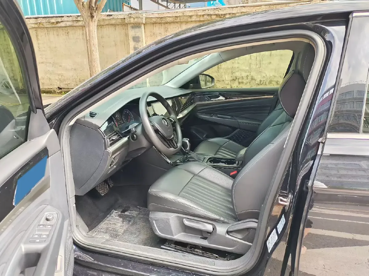 2019 Chevrolet Equinox 1.5T 180HP L4 6AT,autocango,china used car exporter,china ev exporter,chinese used car exporter,chinese used ev exporter