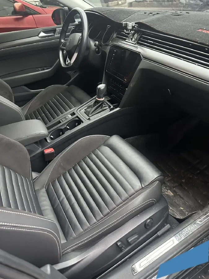 2020 Volkswagen Magotan 2.0T 186HP L4 7DCT,autocango,china used car exporter,china ev exporter,chinese used car exporter,chinese used ev exporter