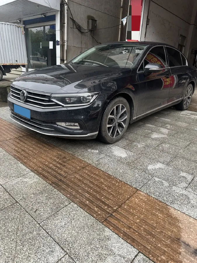 2020 Volkswagen Magotan 2.0T 186HP L4 7DCT,autocango,china used car exporter,china ev exporter,chinese used car exporter,chinese used ev exporter