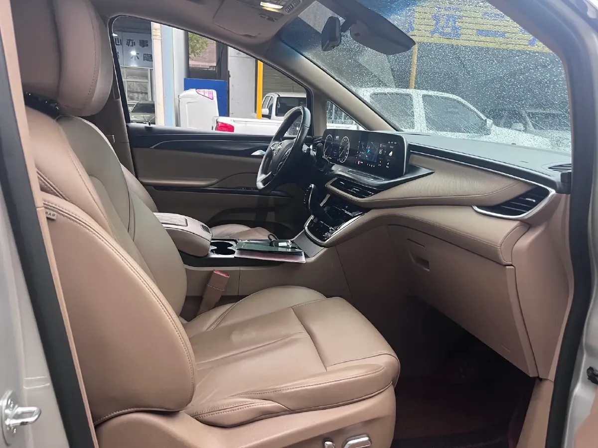 2021 Buick GL8 2.0T 237HP L4 9AT,autocango,china used car exporter,china ev exporter,chinese used car exporter,chinese used ev exporter