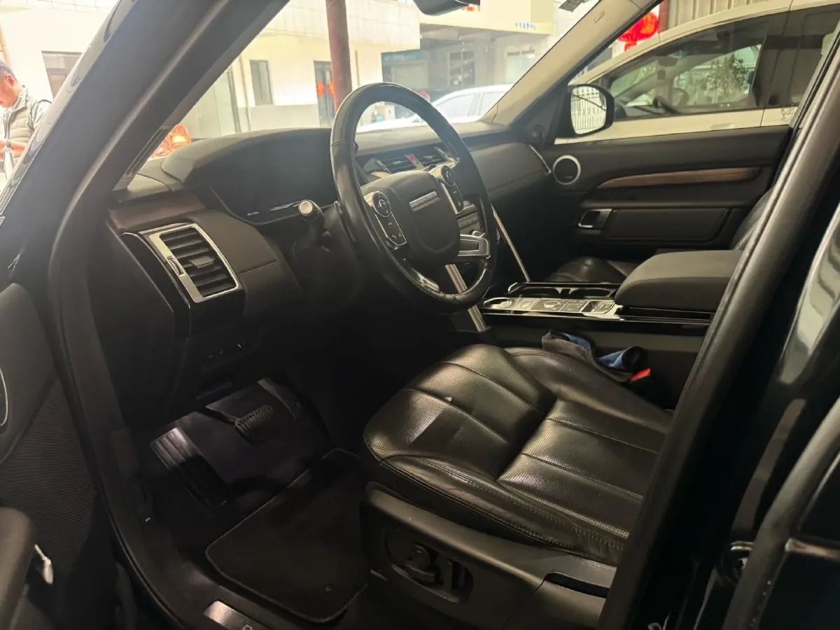 2018 Land Rover Discovery 3.0T 340HP V6 8AT,autocango,china used car exporter,china ev exporter,chinese used car exporter,chinese used ev exporter