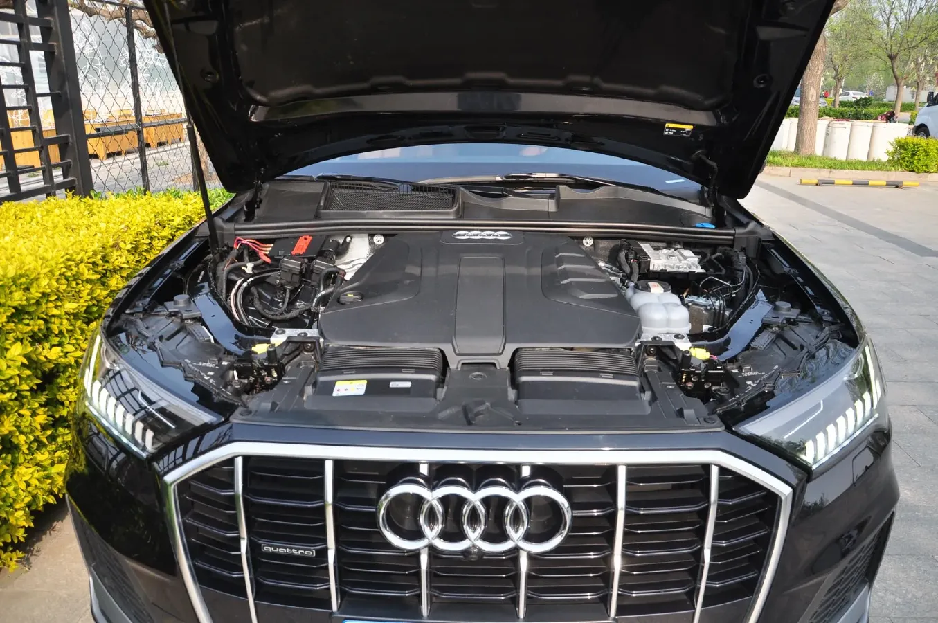 2021 Audi Q7 2.0T 245HP L4 8AT,autocango,china used car exporter,china ev exporter,chinese used car exporter,chinese used ev exporter