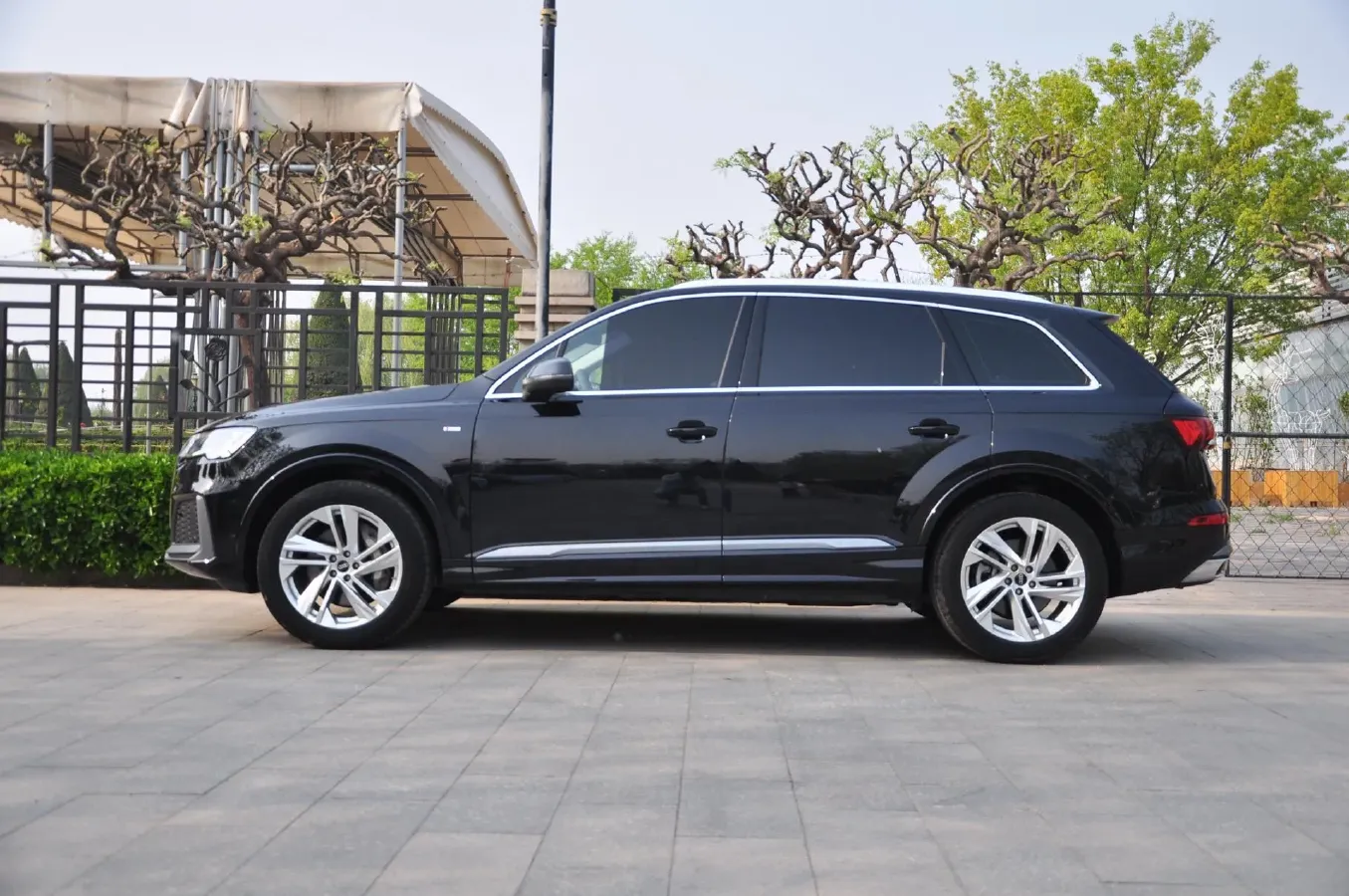 2021 Audi Q7 2.0T 245HP L4 8AT,autocango,china used car exporter,china ev exporter,chinese used car exporter,chinese used ev exporter