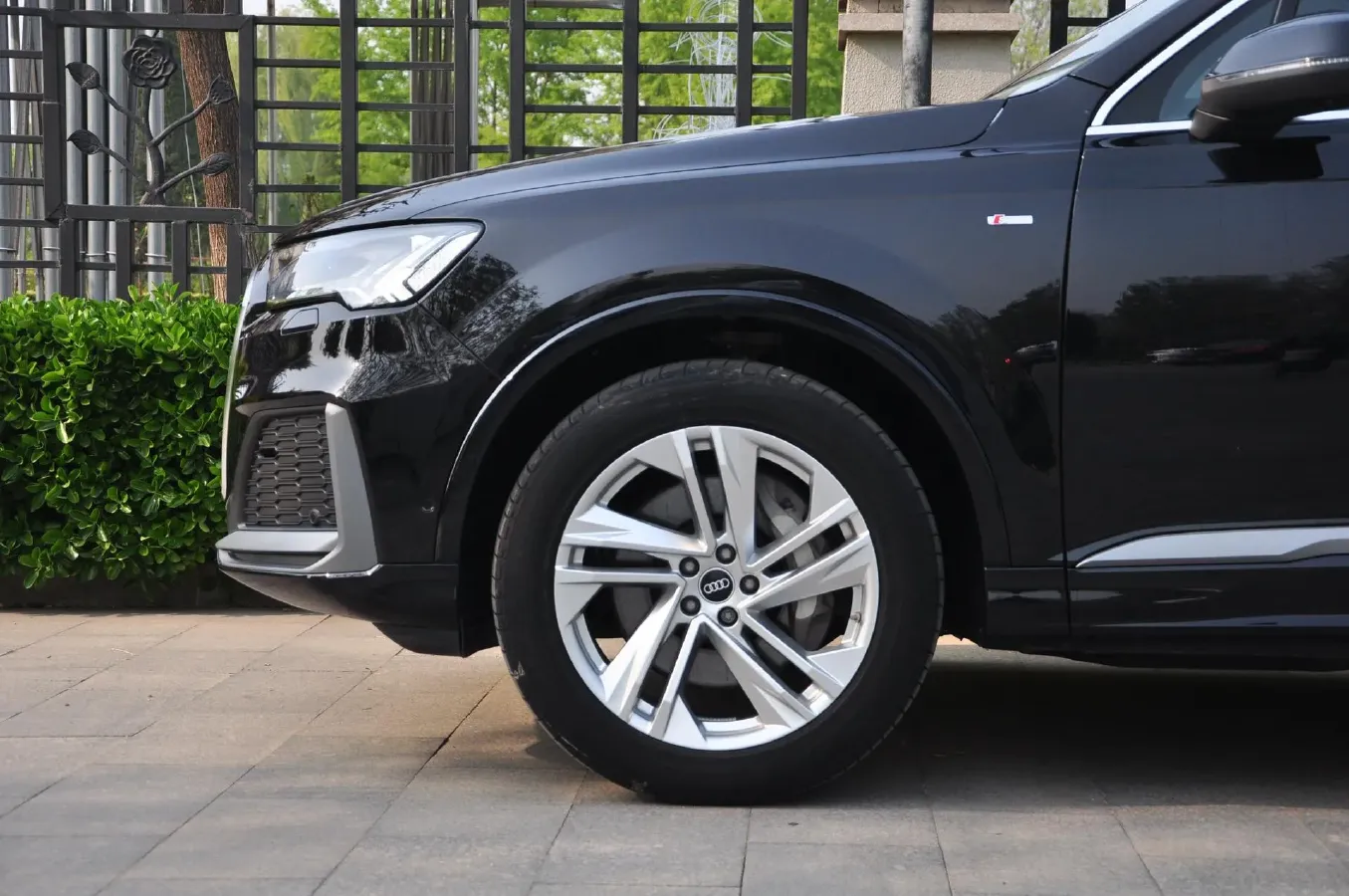 2021 Audi Q7 2.0T 245HP L4 8AT,autocango,china used car exporter,china ev exporter,chinese used car exporter,chinese used ev exporter