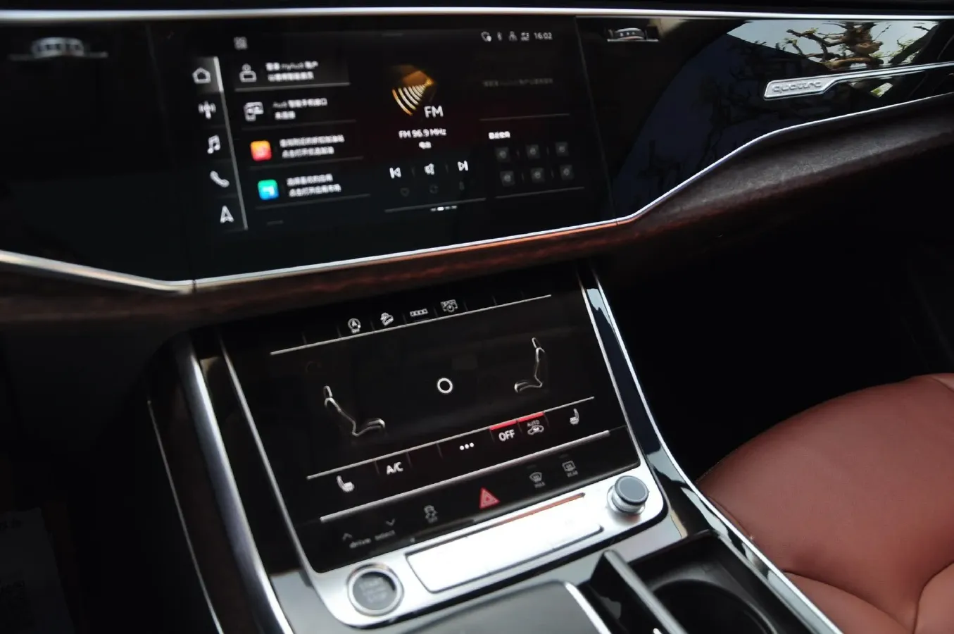 2021 Audi Q7 2.0T 245HP L4 8AT,autocango,china used car exporter,china ev exporter,chinese used car exporter,chinese used ev exporter