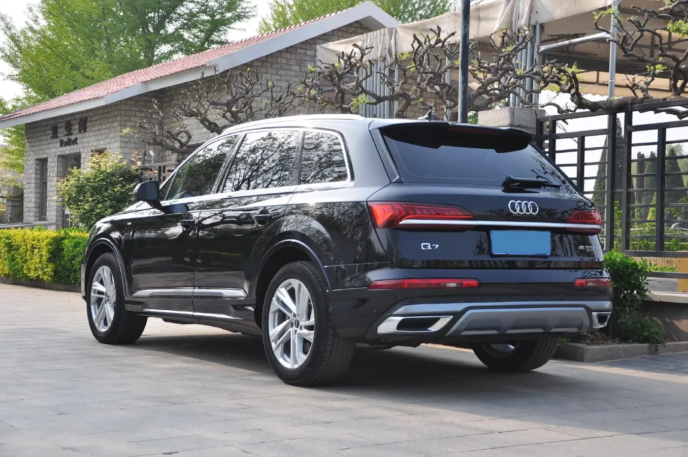 2021 Audi Q7 2.0T 245HP L4 8AT,autocango,china used car exporter,china ev exporter,chinese used car exporter,chinese used ev exporter