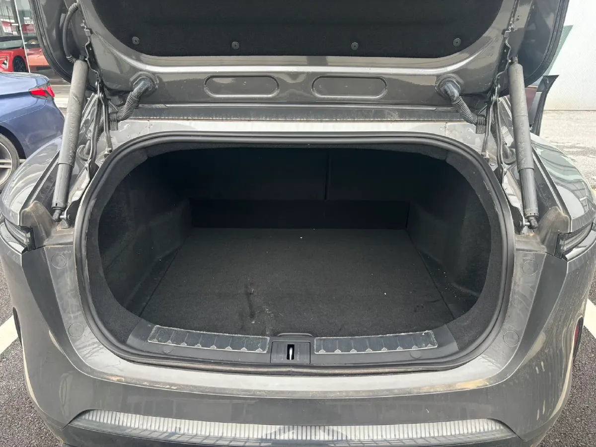 2025 Avatr 11 1.5T 156HP L4 REEV,autocango,china used car exporter,china ev exporter,chinese used car exporter,chinese used ev exporter