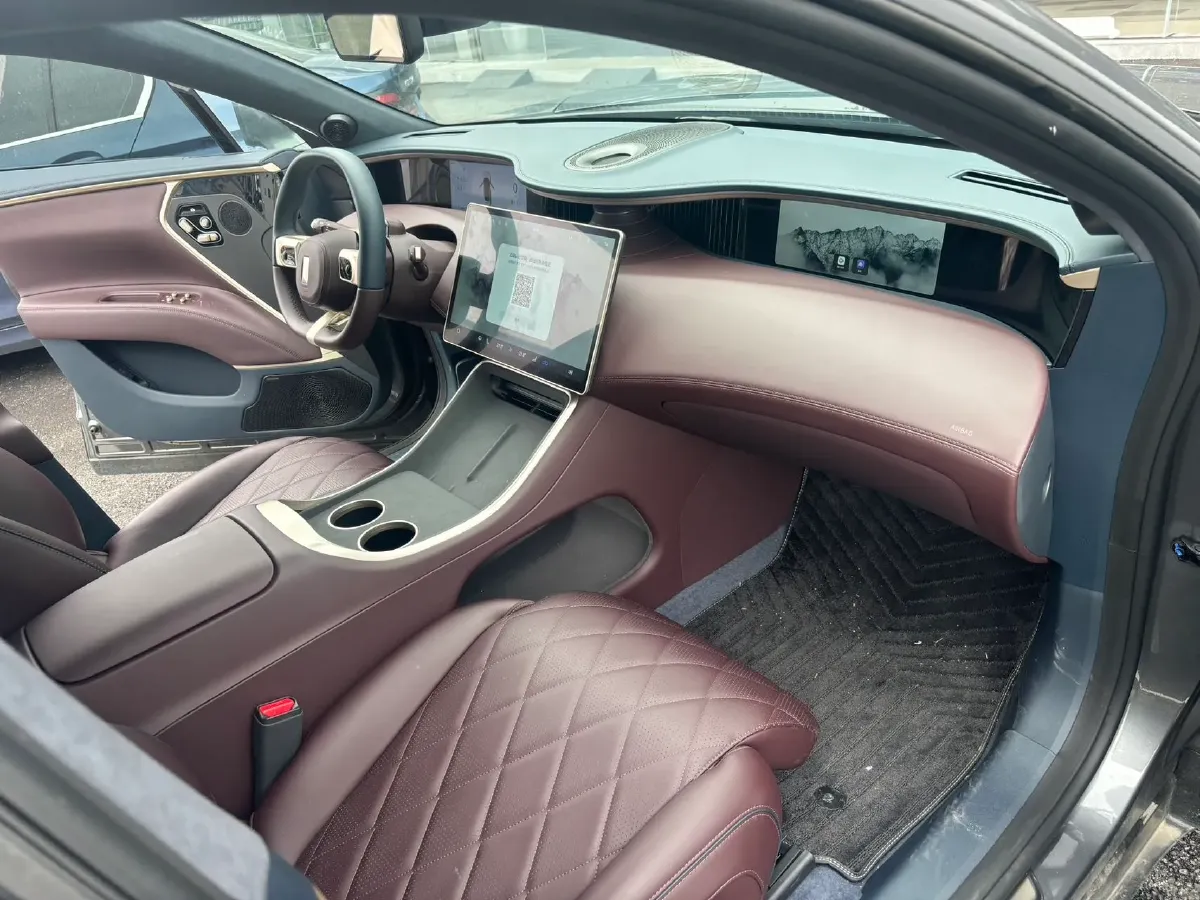 2025 Avatr 11 1.5T 156HP L4 REEV,autocango,china used car exporter,china ev exporter,chinese used car exporter,chinese used ev exporter