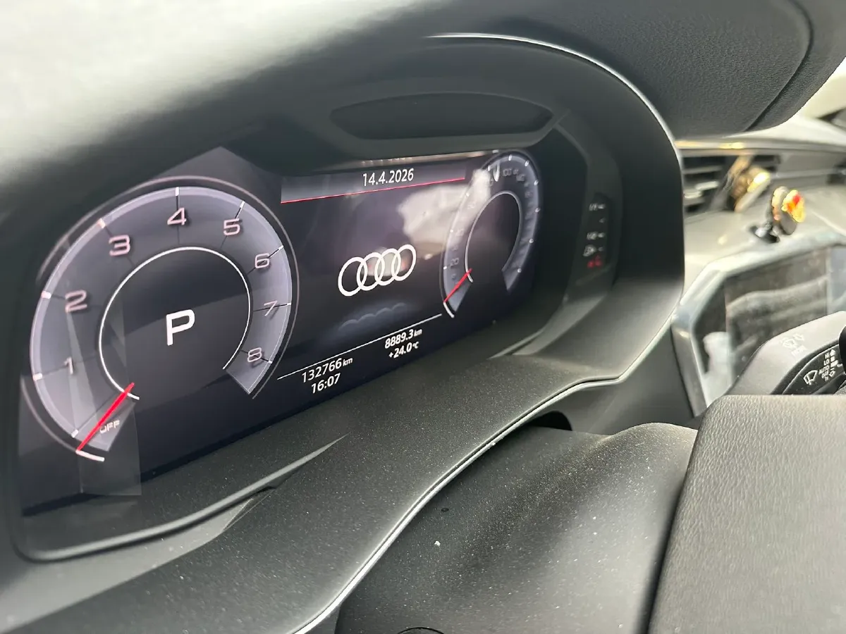 2020 Audi A6L 2.0T 190HP L4 7DCT,autocango,china used car exporter,china ev exporter,chinese used car exporter,chinese used ev exporter