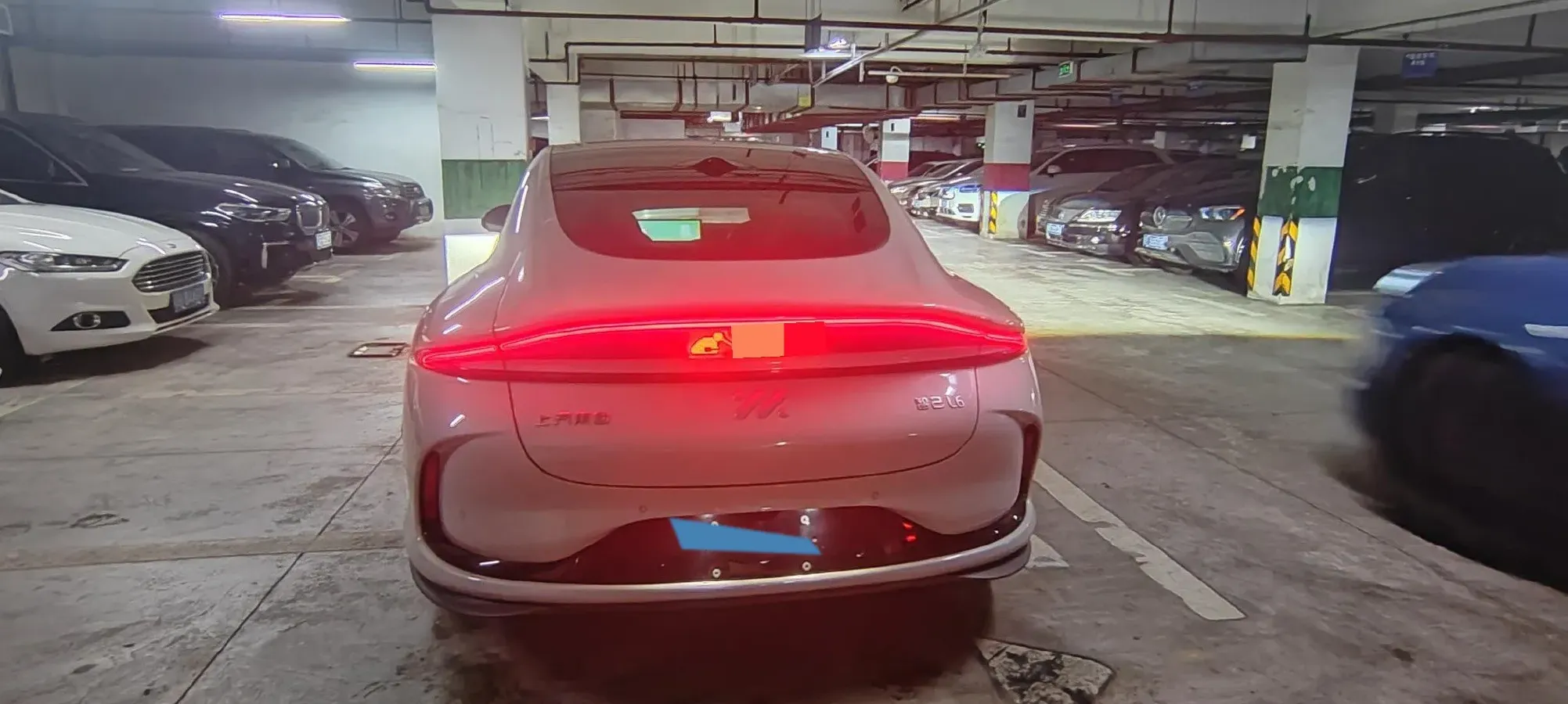 2024 IM L6 BEV 75KWH,autocango,china used car exporter,china ev exporter,chinese used car exporter,chinese used ev exporter