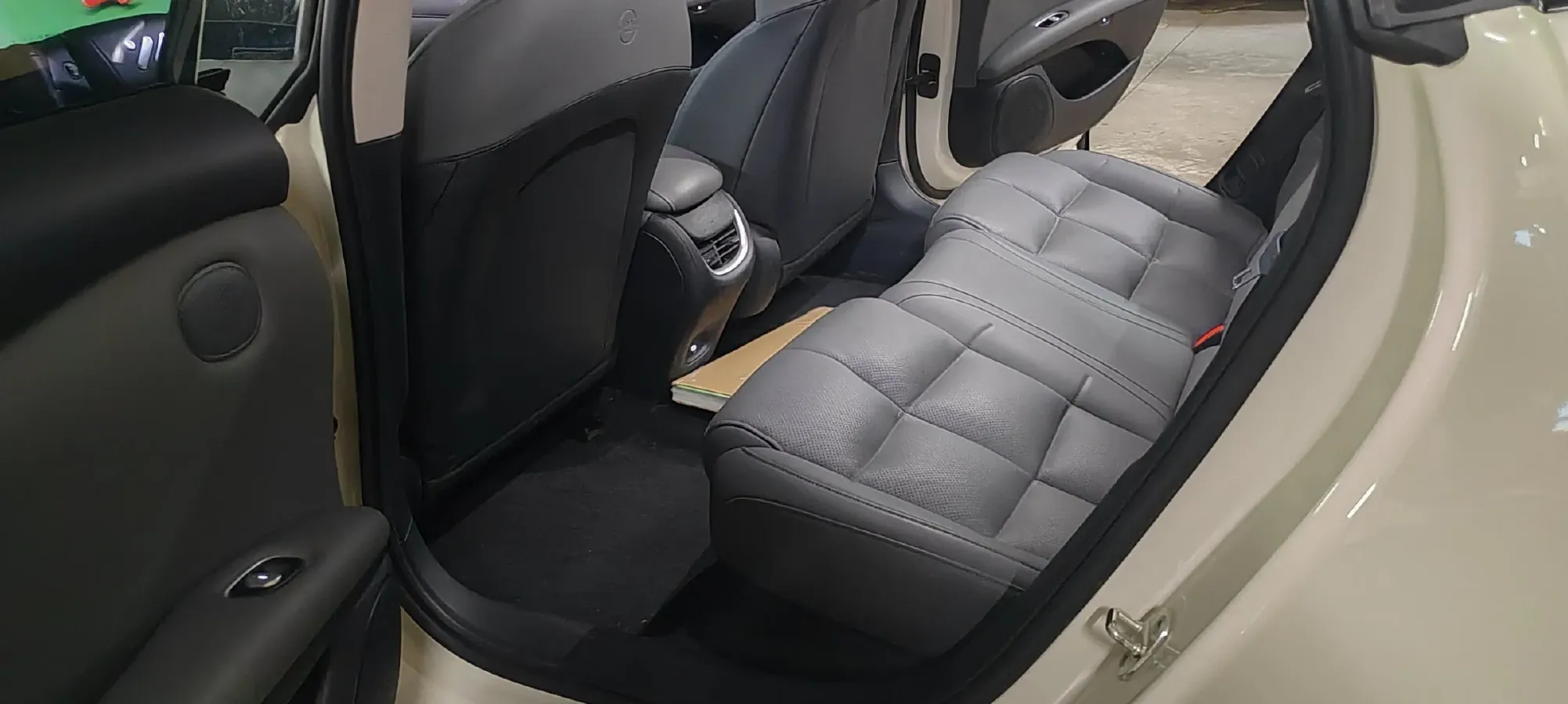 2024 IM L6 BEV 75KWH,autocango,china used car exporter,china ev exporter,chinese used car exporter,chinese used ev exporter