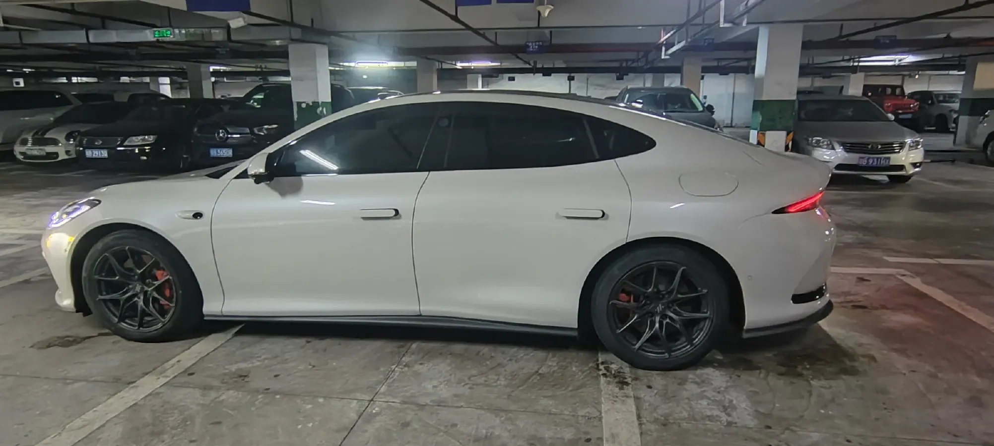 2024 IM L6 BEV 75KWH,autocango,china used car exporter,china ev exporter,chinese used car exporter,chinese used ev exporter