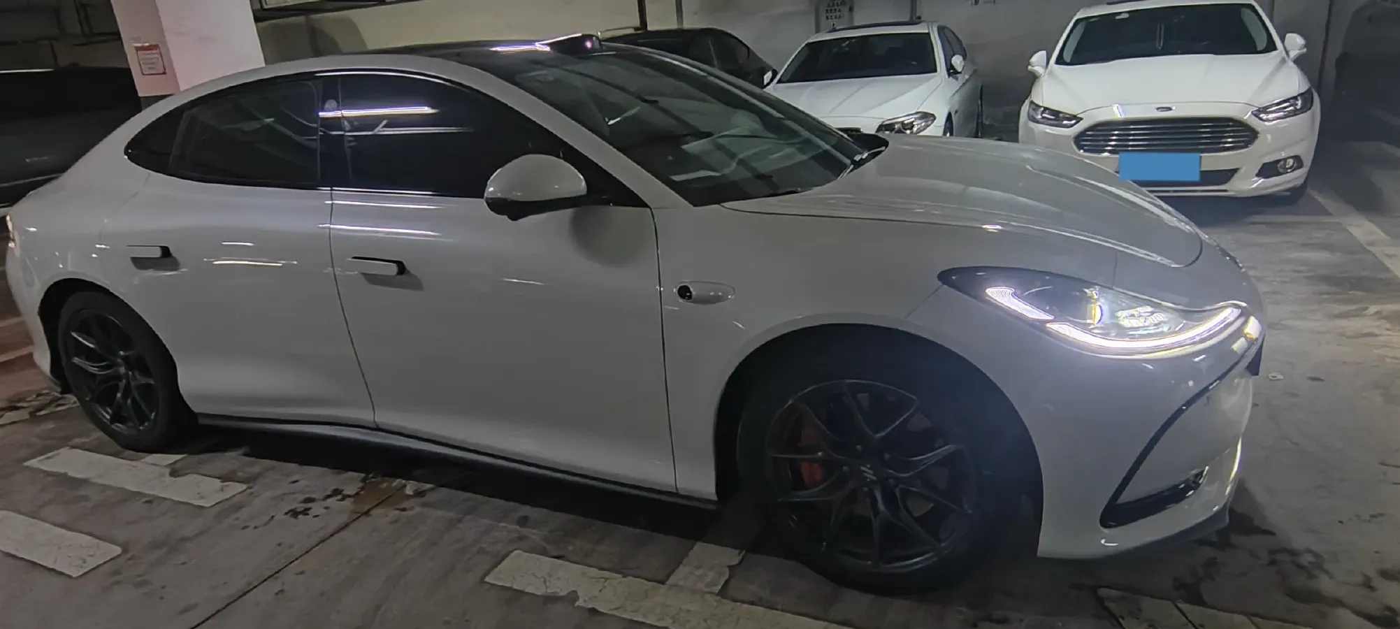 2024 IM L6 BEV 75KWH,autocango,china used car exporter,china ev exporter,chinese used car exporter,chinese used ev exporter