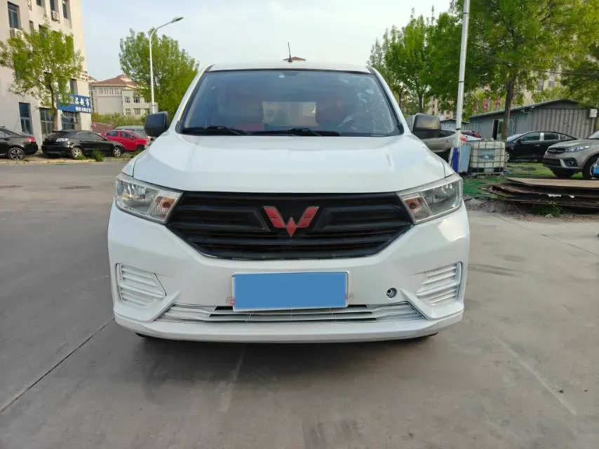 2019 WuLing HongGuang 1.5L 99HP L4 6MT,autocango,china used car exporter,china ev exporter,chinese used car exporter,chinese used ev exporter