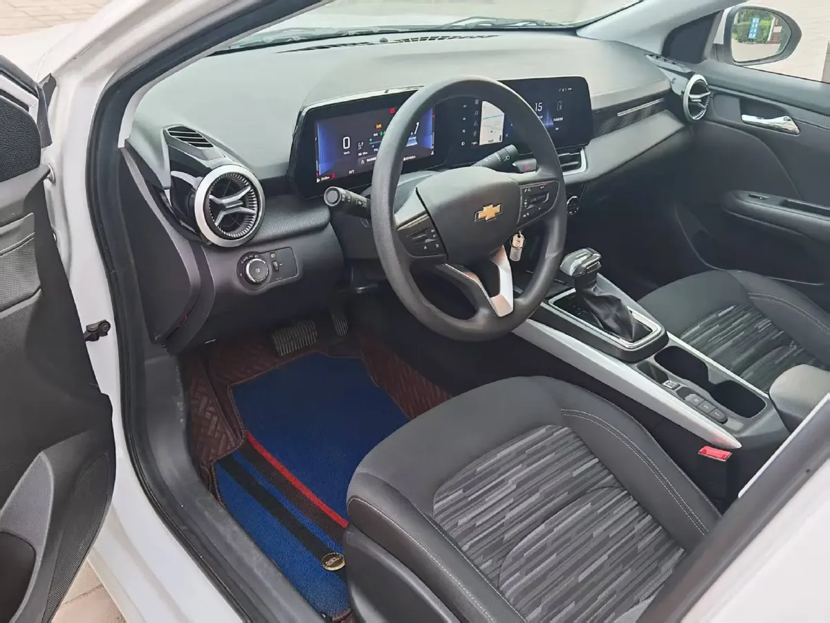 2023 Chevrolet Monza 1.5L 113HP L4 6DCT,autocango,china used car exporter,china ev exporter,chinese used car exporter,chinese used ev exporter