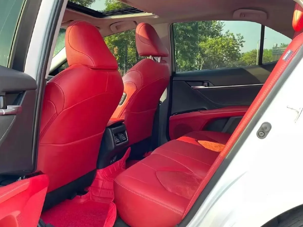 2021 Toyota Camry 2.5L 209HP L4 8AT,autocango,china used car exporter,china ev exporter,chinese used car exporter,chinese used ev exporter