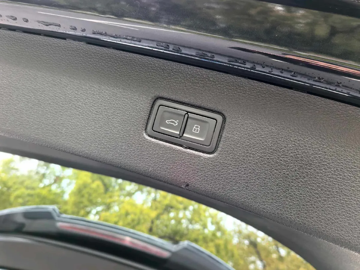 2020 Audi Q7 3.0T 340HP V6 8AT,autocango,china used car exporter,china ev exporter,chinese used car exporter,chinese used ev exporter