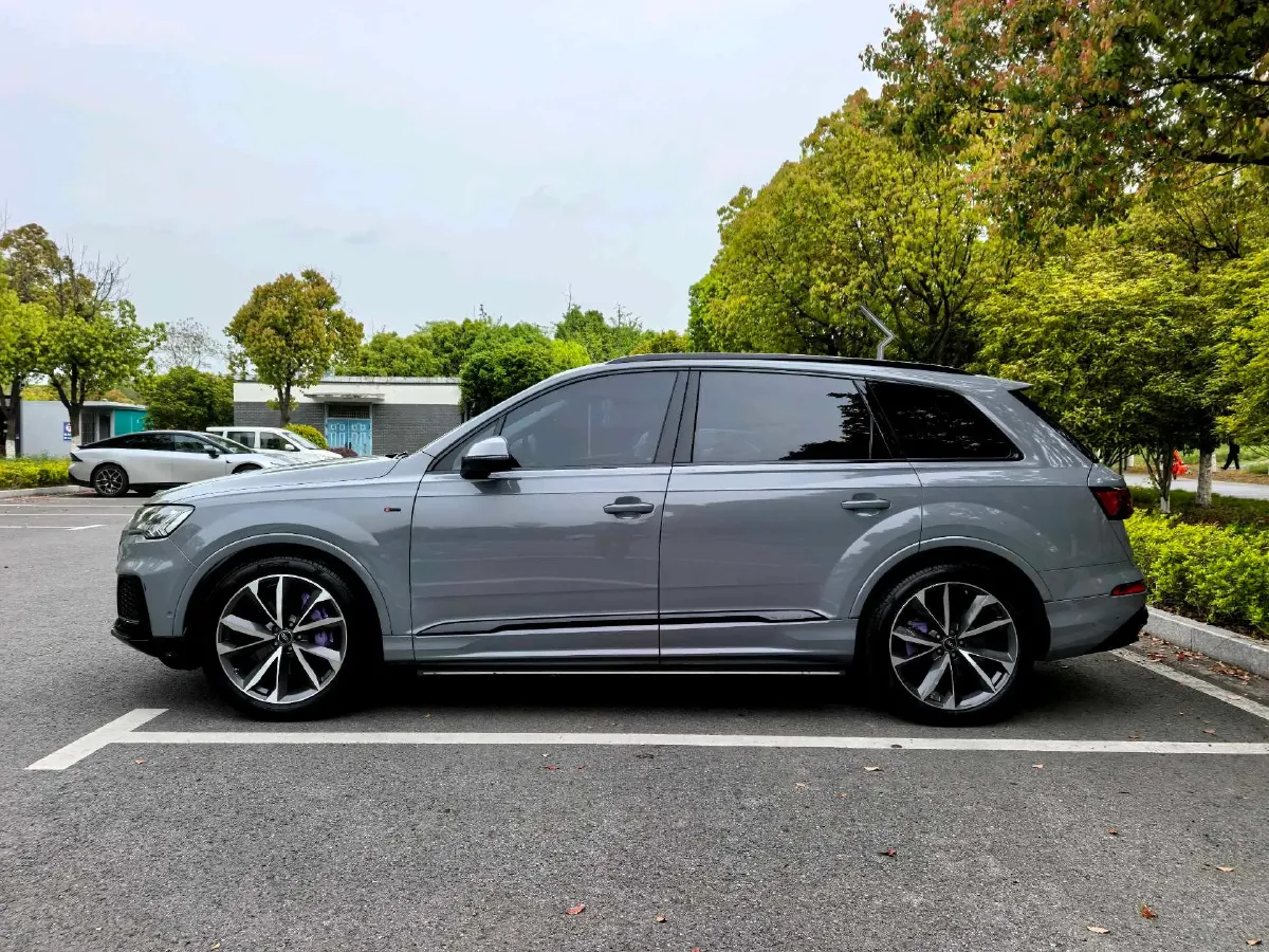 2020 Audi Q7 3.0T 340HP V6 8AT,autocango,china used car exporter,china ev exporter,chinese used car exporter,chinese used ev exporter