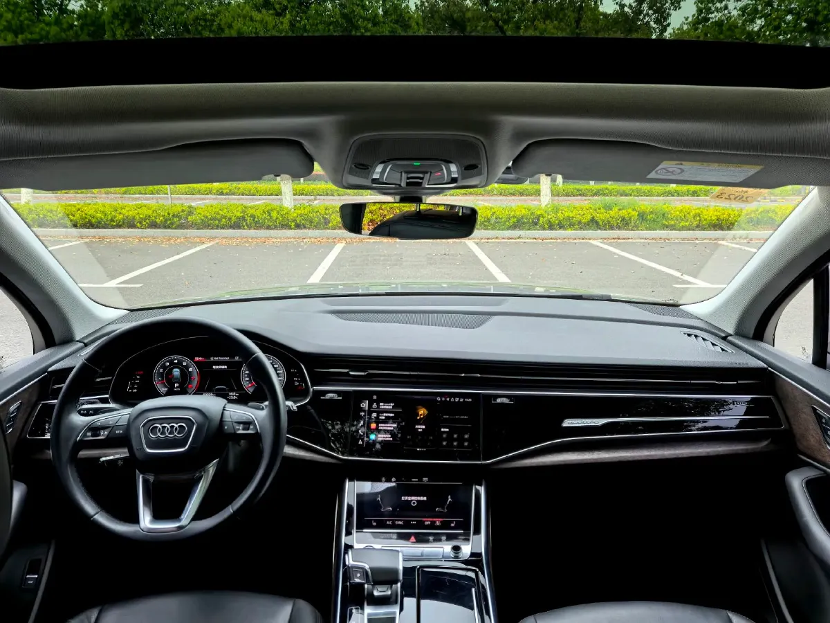 2020 Audi Q7 3.0T 340HP V6 8AT,autocango,china used car exporter,china ev exporter,chinese used car exporter,chinese used ev exporter