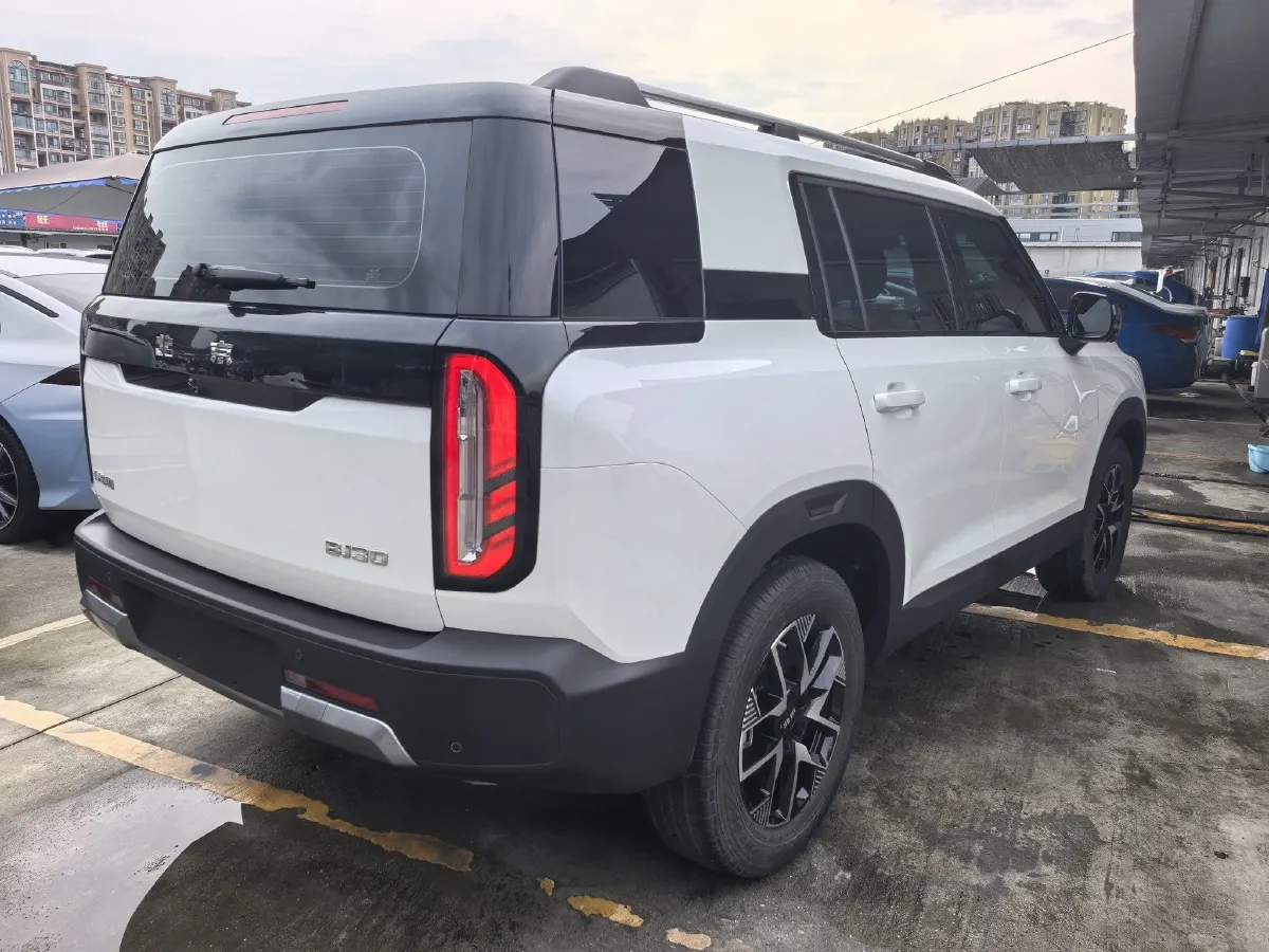 2024 Beijing BJ30 1.5T 188HP L4 7DCT,autocango,china used car exporter,china ev exporter,chinese used car exporter,chinese used ev exporter