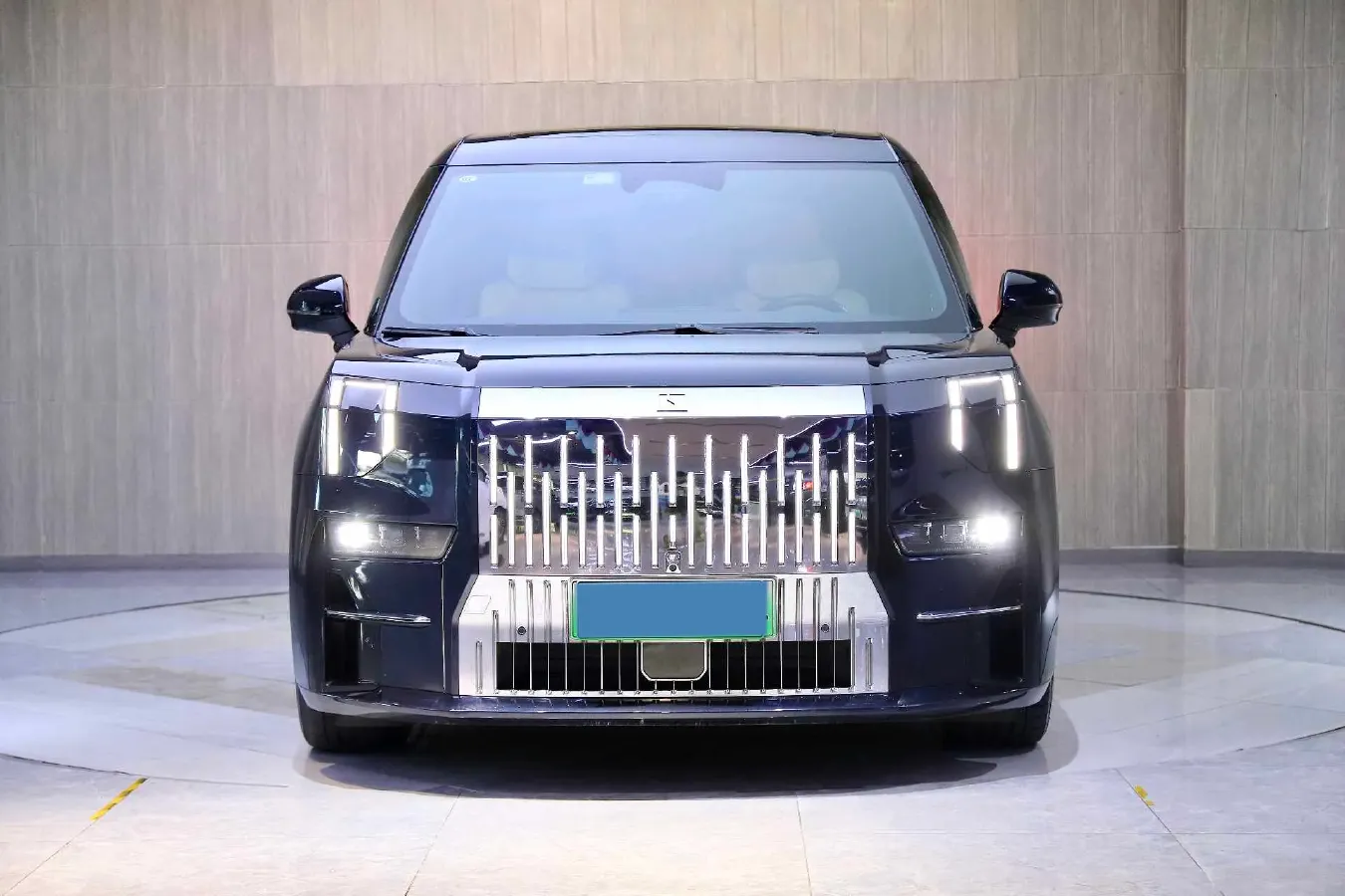 2022 Zeekr 009 BEV 116KWH,autocango,china used car exporter,china ev exporter,chinese used car exporter,chinese used ev exporter