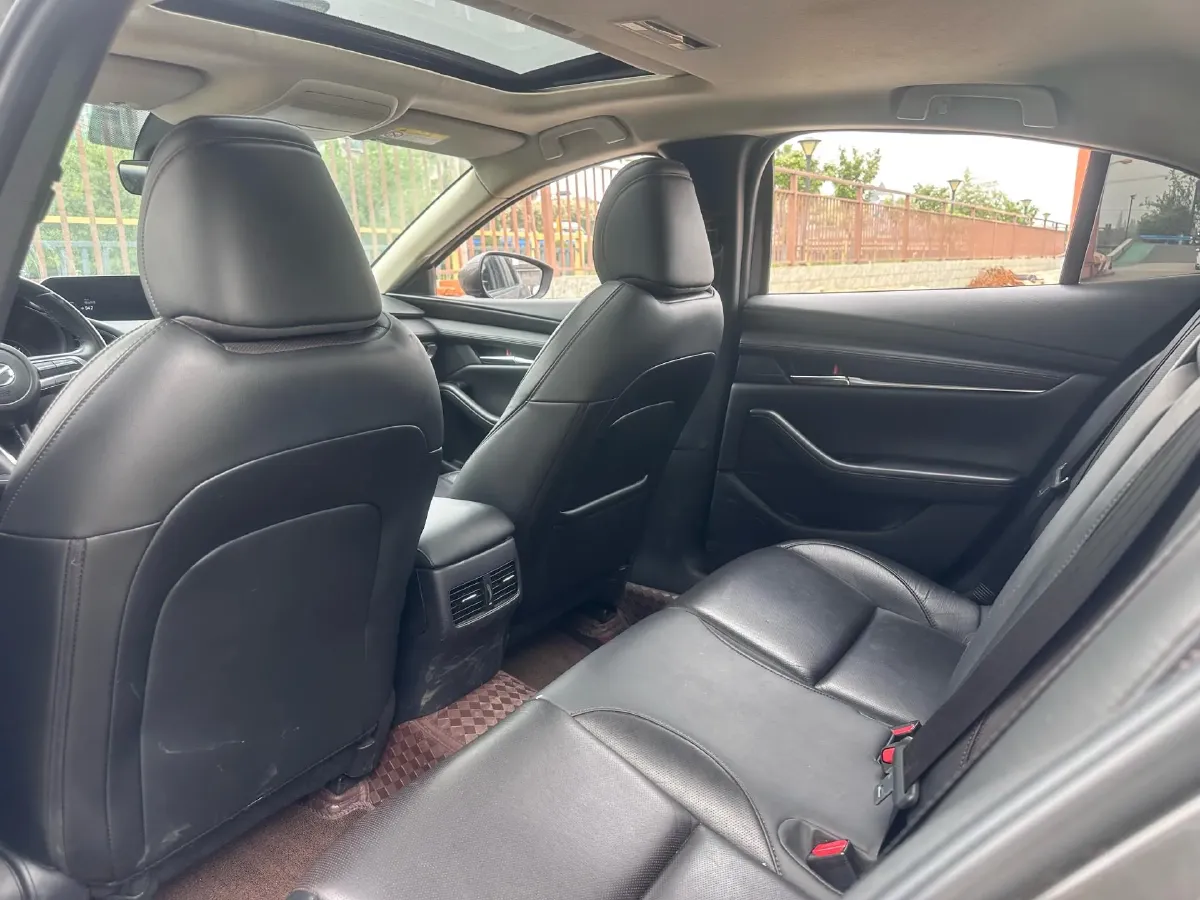 2020 Mazda 3 Axela 2.0L 158HP L4 6AT,autocango,china used car exporter,china ev exporter,chinese used car exporter,chinese used ev exporter