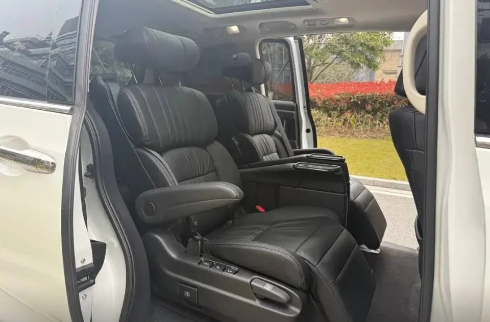 2022 Honda Odyssey 2.0L 146HP L4 E-CVT Hybrid,autocango,china used car exporter,china ev exporter,chinese used car exporter,chinese used ev exporter