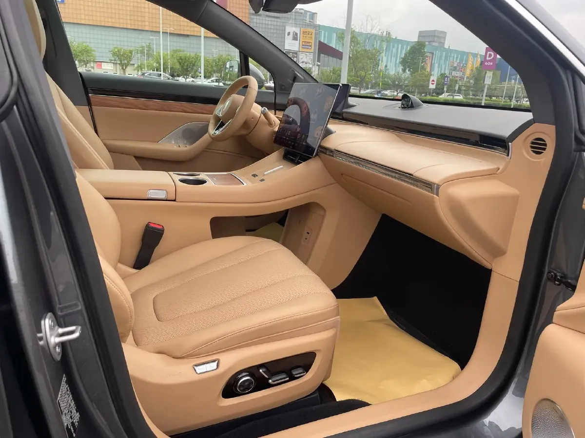 2026 Luxeed R7 REEV 156HP REEV,autocango,china used car exporter,china ev exporter,chinese used car exporter,chinese used ev exporter