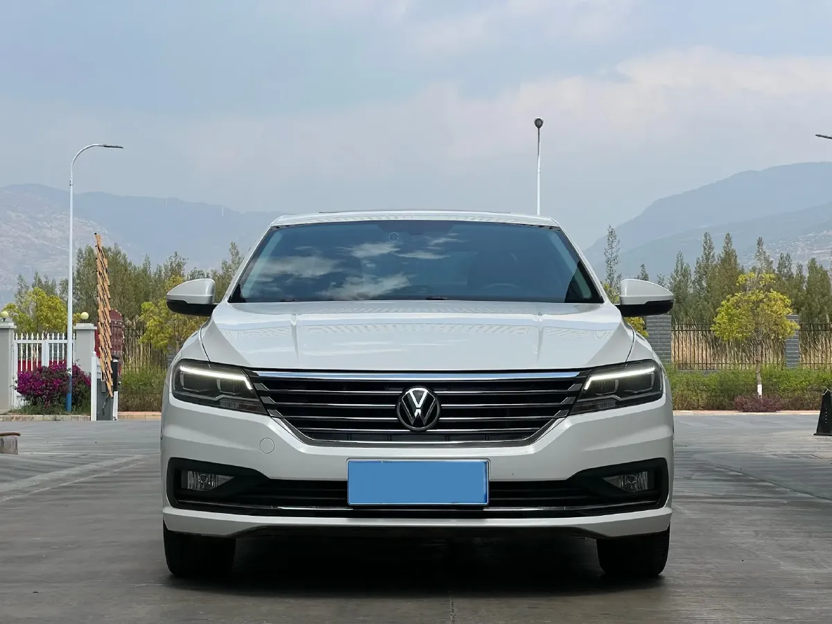 2022 Volkswagen Sagitar 1.2T 116HP L4 7DCT,autocango,china used car exporter,china ev exporter,chinese used car exporter,chinese used ev exporter