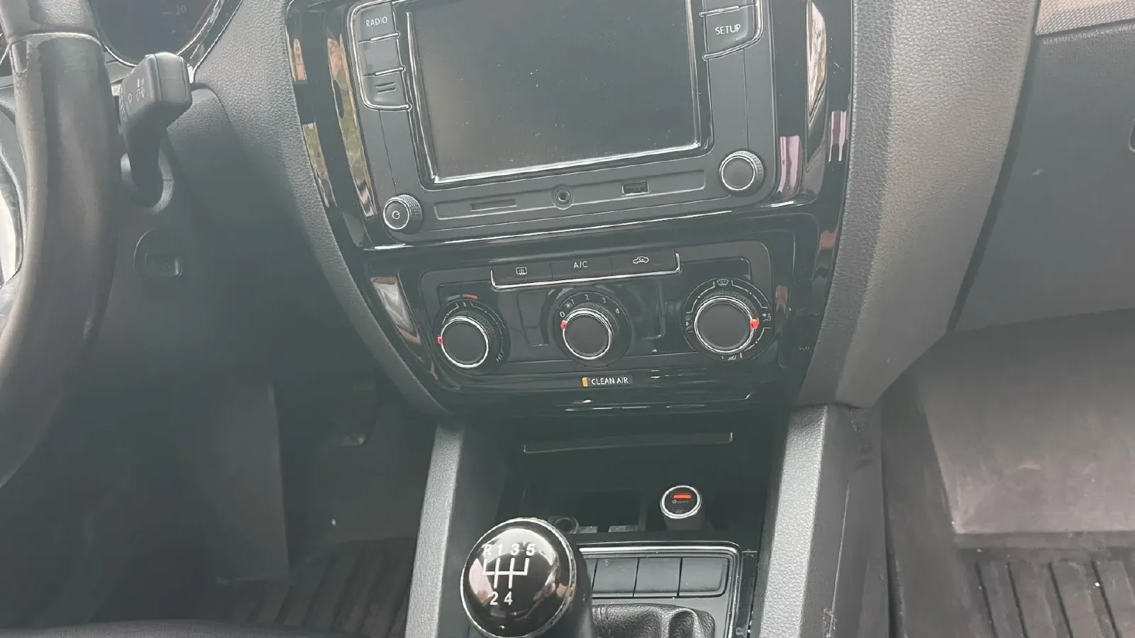 2018 KingLong KaiTe 2.3T 110HP L4 5MT,autocango,china used car exporter,china ev exporter,chinese used car exporter,chinese used ev exporter