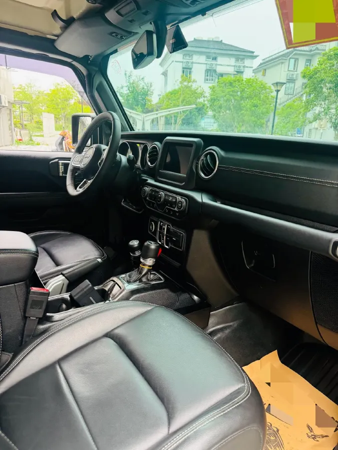 2019 Jeep Wrangler 2.0T 266HP L4 8AT,autocango,china used car exporter,china ev exporter,chinese used car exporter,chinese used ev exporter