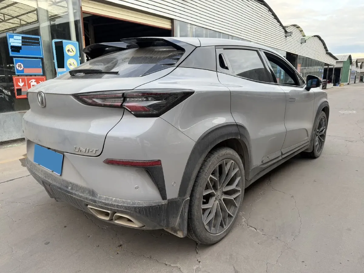 2022 ChangAn UNI-T 1.5T 188HP L4 7DCT,autocango,china used car exporter,china ev exporter,chinese used car exporter,chinese used ev exporter