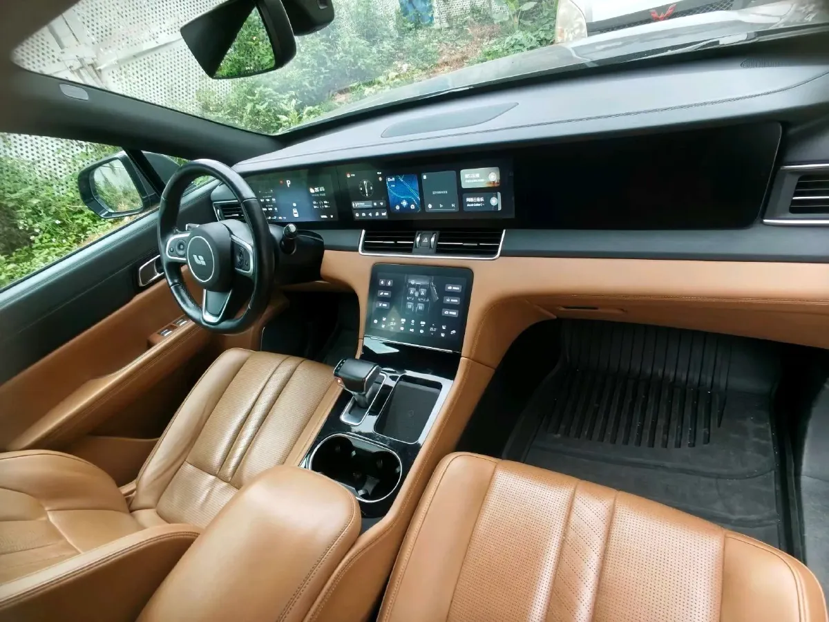 2020 Li ONE Range Extended 131HP REEV 40.5KWH,autocango,china used car exporter,china ev exporter,chinese used car exporter,chinese used ev exporter