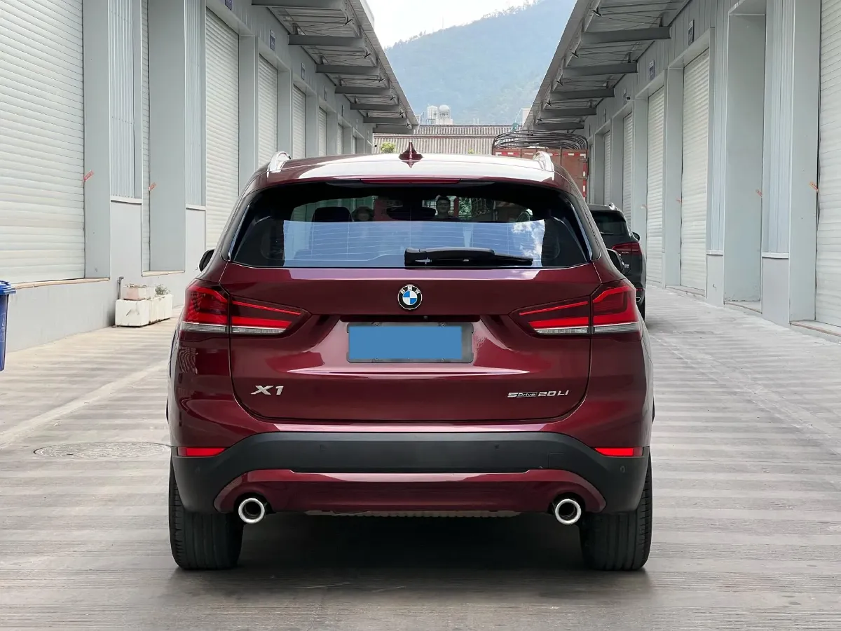 2020 BMW X1 1.5T 140HP L3 7DCT,autocango,china used car exporter,china ev exporter,chinese used car exporter,chinese used ev exporter