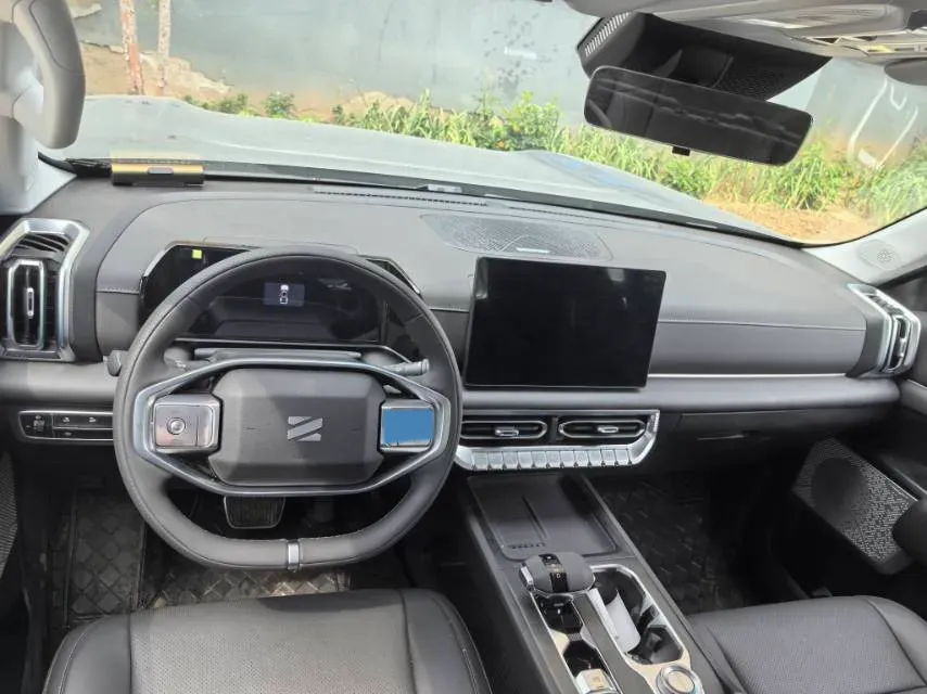 2025 Dongfeng Z9 2.3T 190HP L4 8AT,autocango,china used car exporter,china ev exporter,chinese used car exporter,chinese used ev exporter